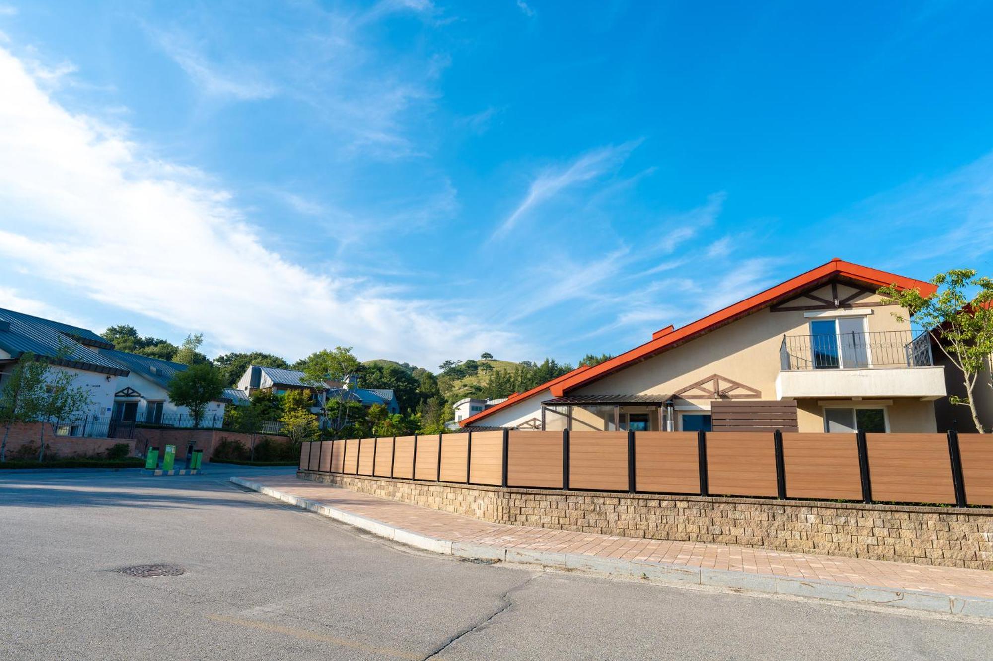 Le Comte Bleu Hotel Pyeongchang Bagian luar foto