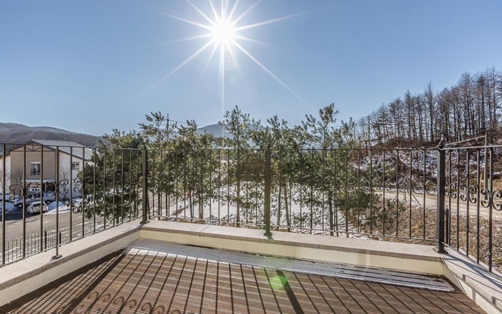 Le Comte Bleu Hotel Pyeongchang Bagian luar foto